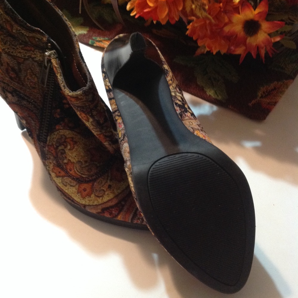 Ladies ankle boots - Picture 3 of 3